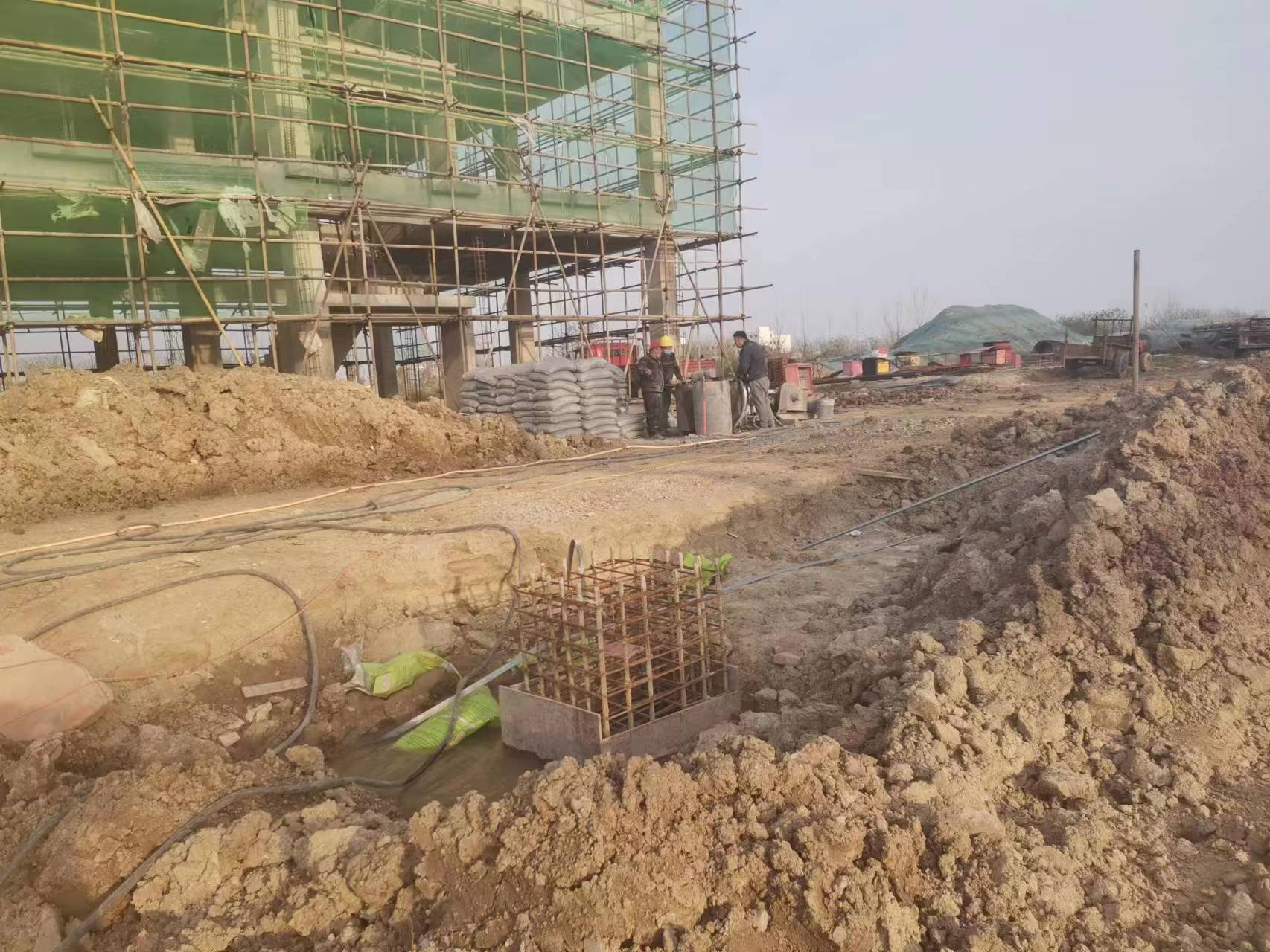 牟定当桥梁出现裂缝的时候应该及时加固修补